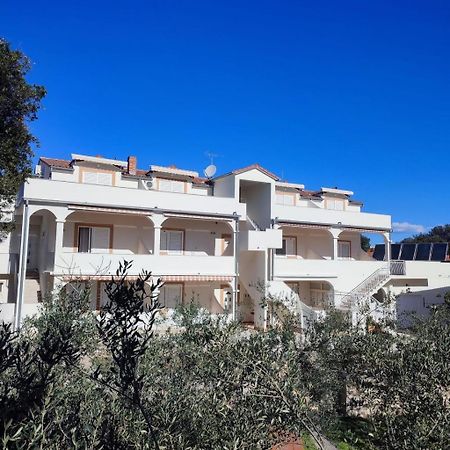 Apartments With A Parking Space Pakostane, Biograd - 22375 المظهر الخارجي الصورة