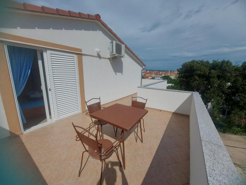 Apartments With A Parking Space Pakostane, Biograd - 22375 المظهر الخارجي الصورة