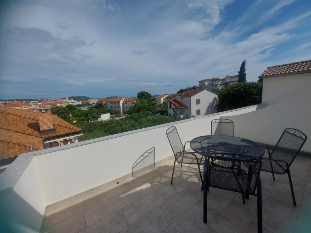 Apartments With A Parking Space Pakostane, Biograd - 22375 المظهر الخارجي الصورة
