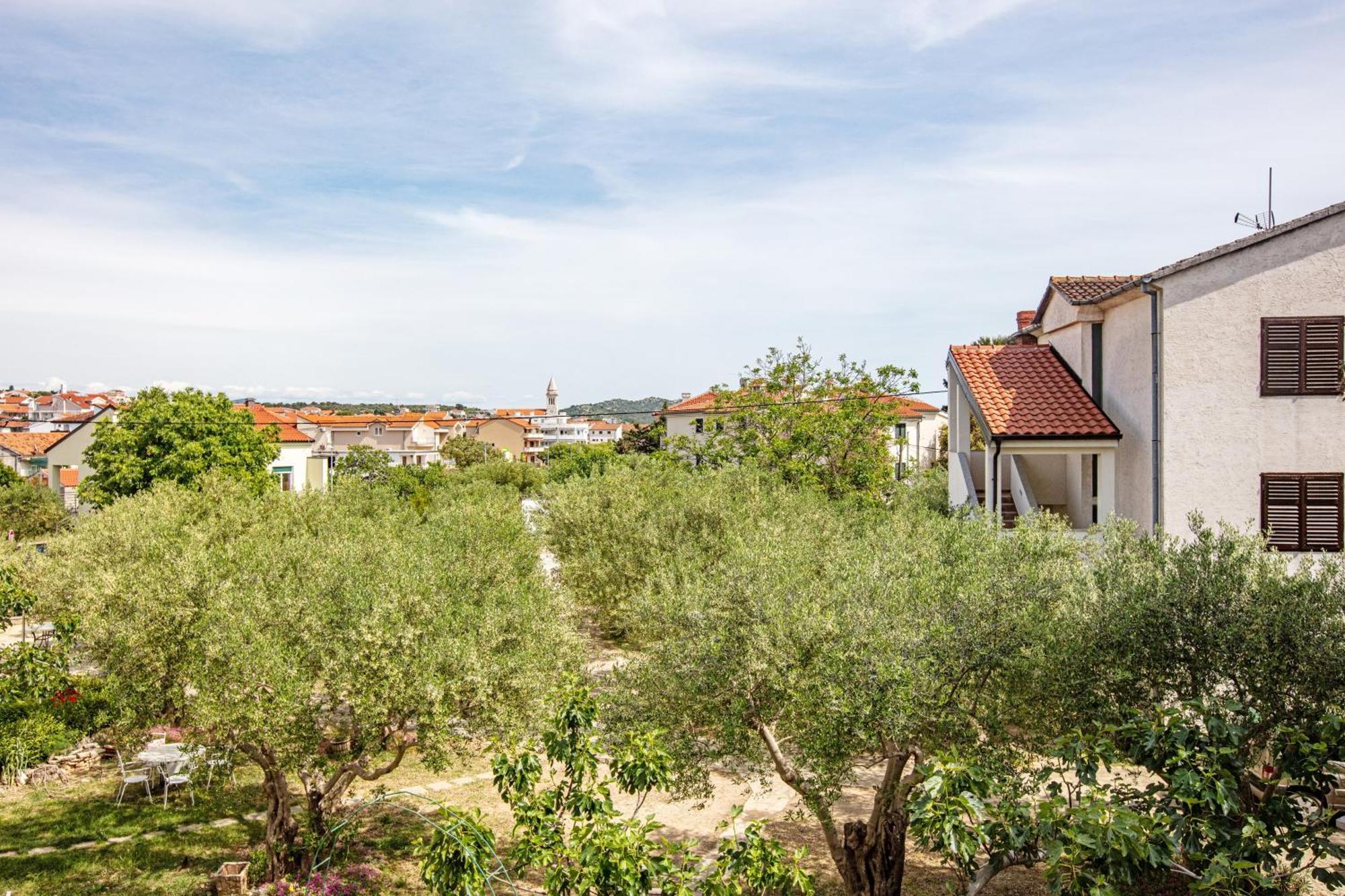 Apartments With A Parking Space Pakostane, Biograd - 22375 المظهر الخارجي الصورة